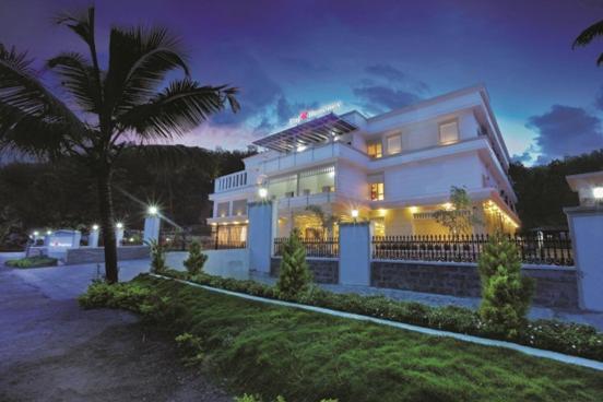 Hotel Raj Regency Nilamel Exterior foto